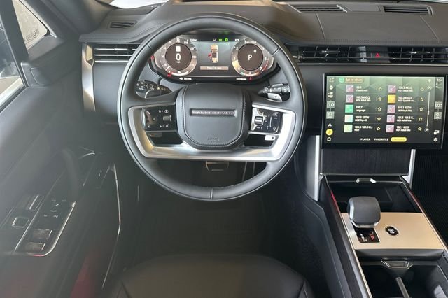 New 2026 Fuji White Land Rover SE image 13