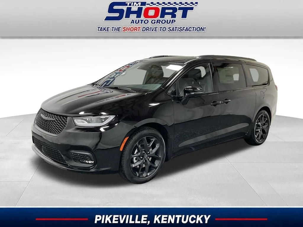 2025 Chrysler Pacifica Limited's photo