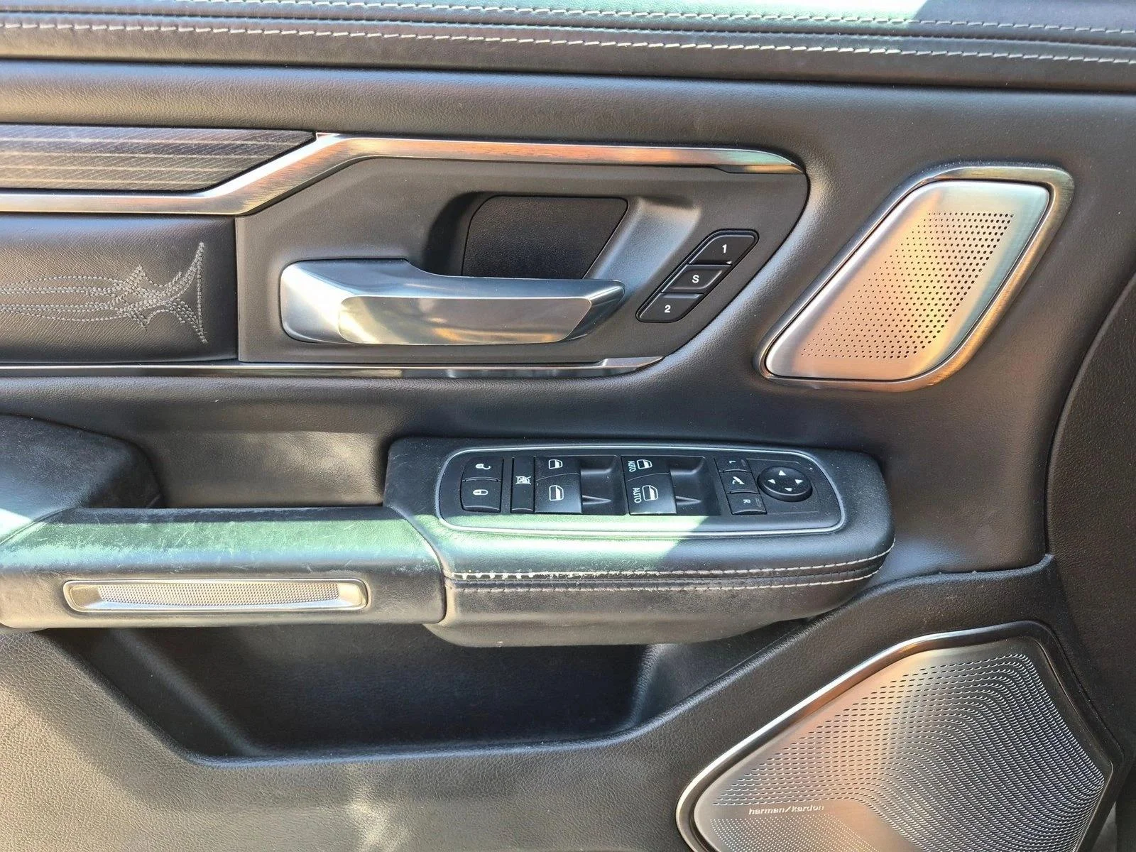 Used 2019 Granite Crystal Clearcoat Metallic Ram Limited image 15