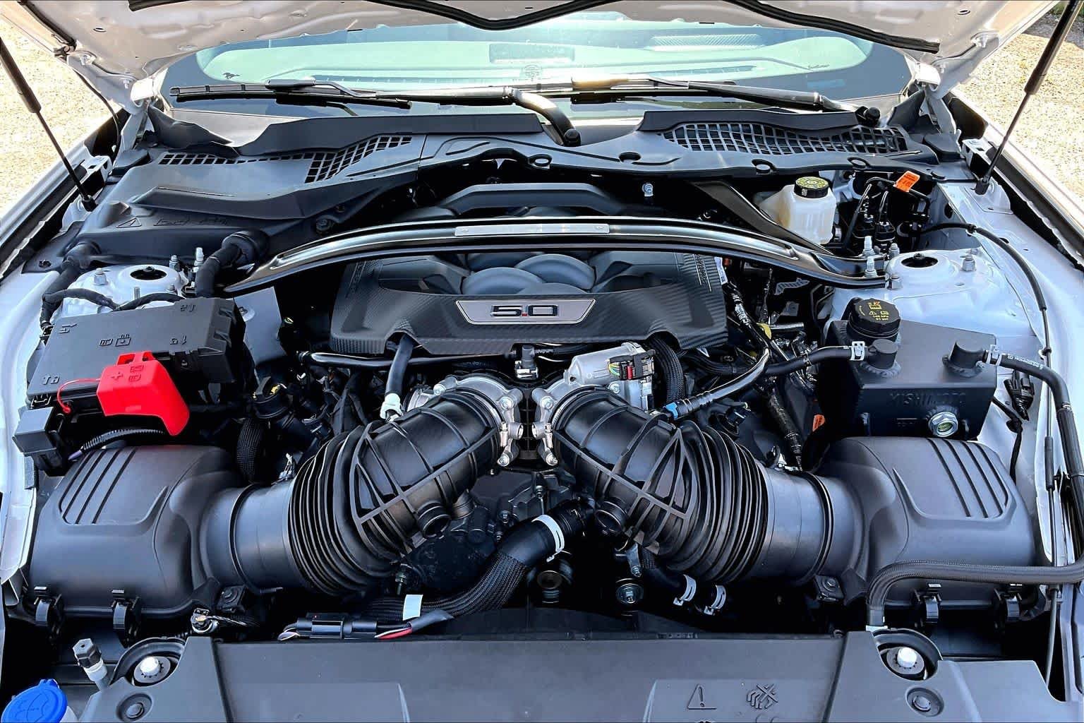 Certified Used 2025 Oxford White Ford GT Premium image 32