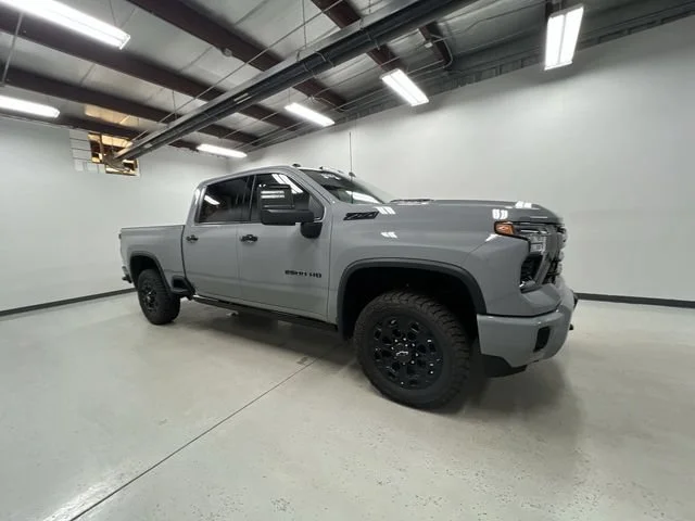 2024 Chevrolet Silverado 2500HD LTZ - Photo 9