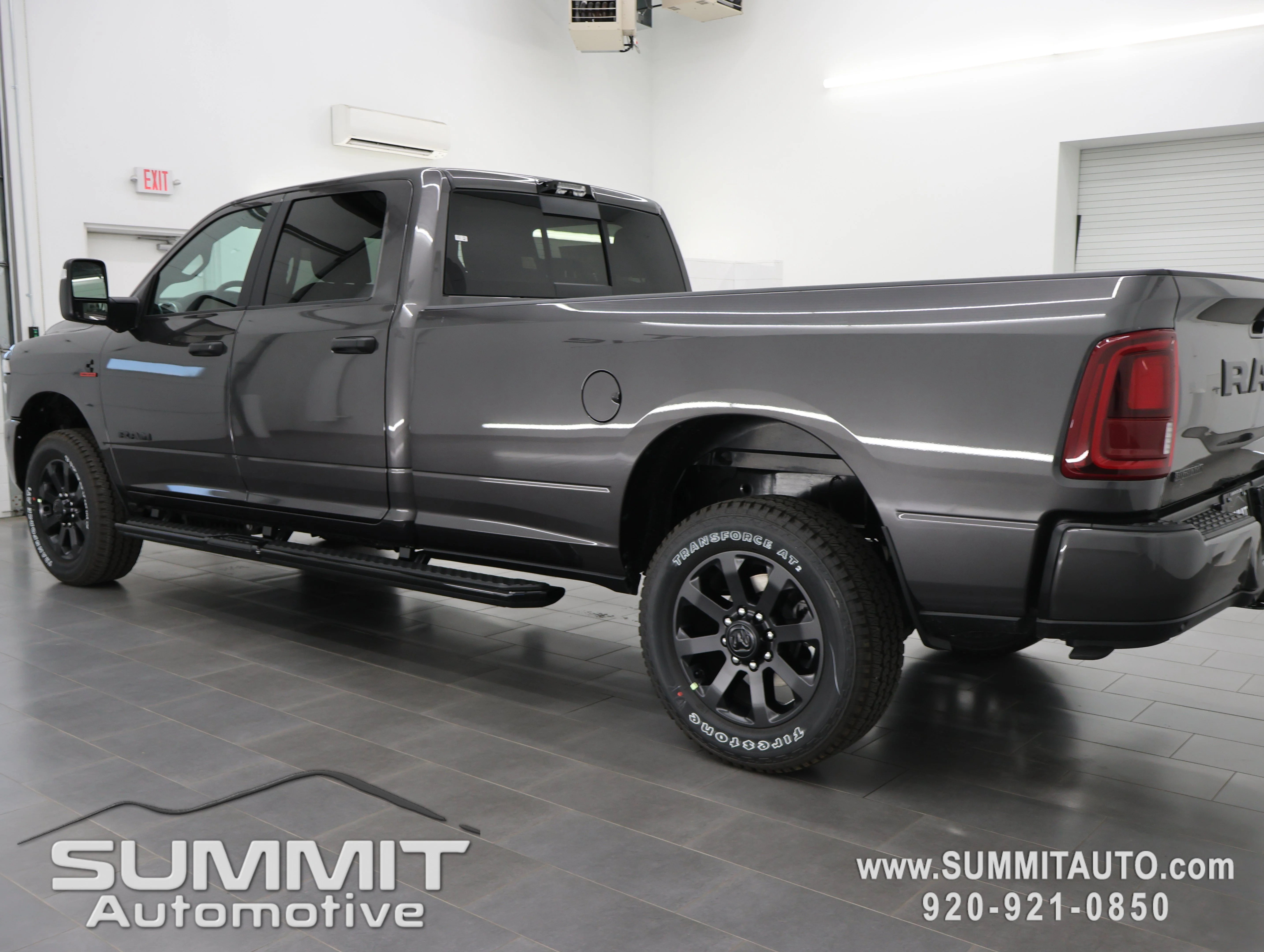 New 2026 Granite Crystal Metallic Clear-Coat Exterior Paint RAM Big Horn image 6