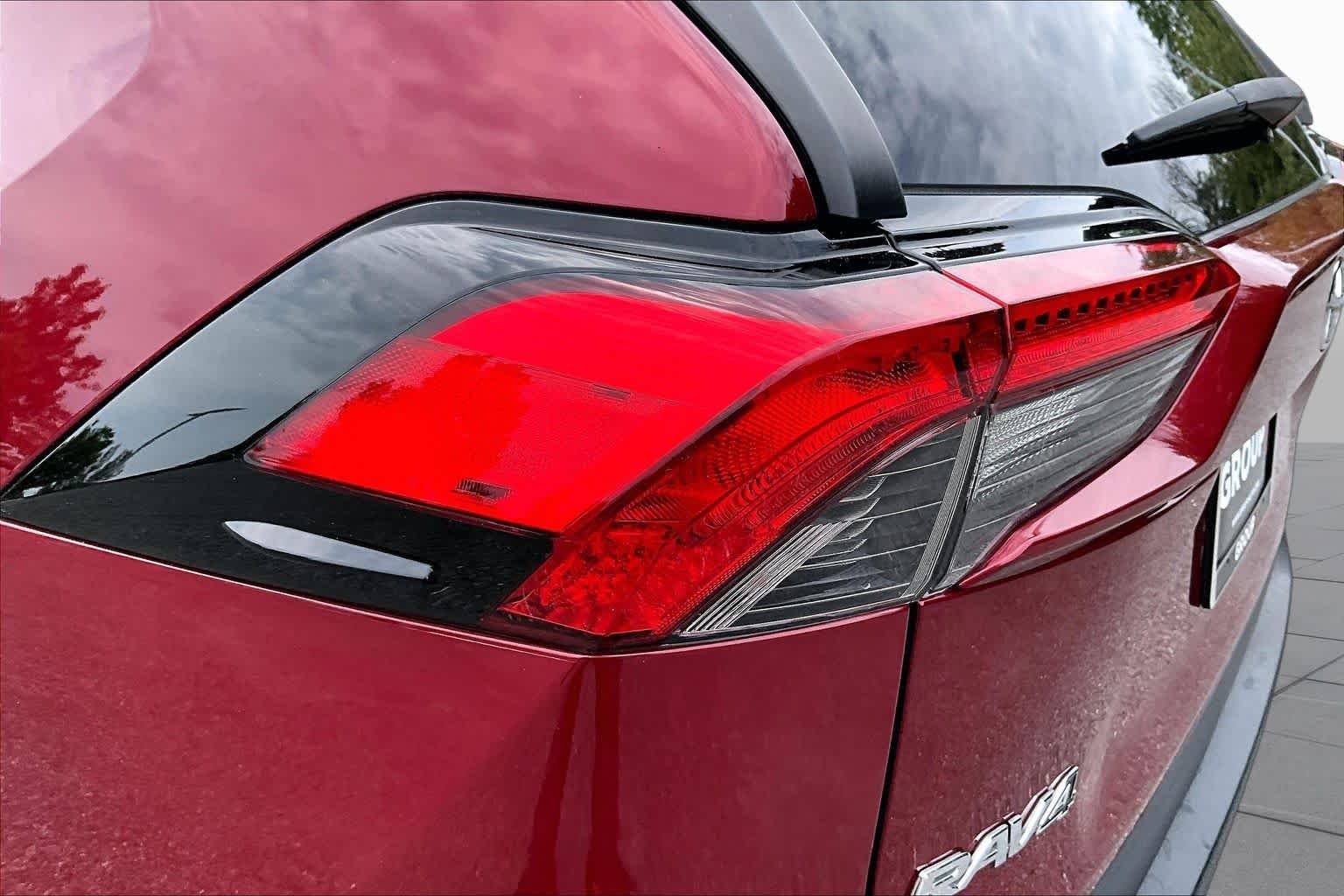 Used 2023 Ruby Flare Pearl Toyota XLE image 29