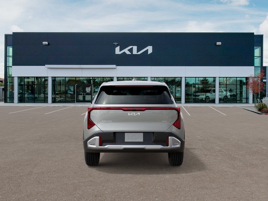 New 2027 White Kia LX image 5