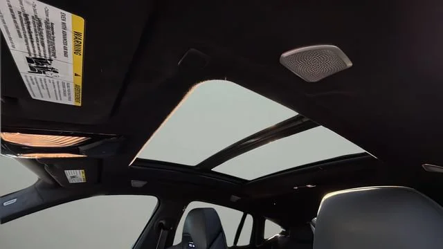 Used 2025  BMW NA image 19