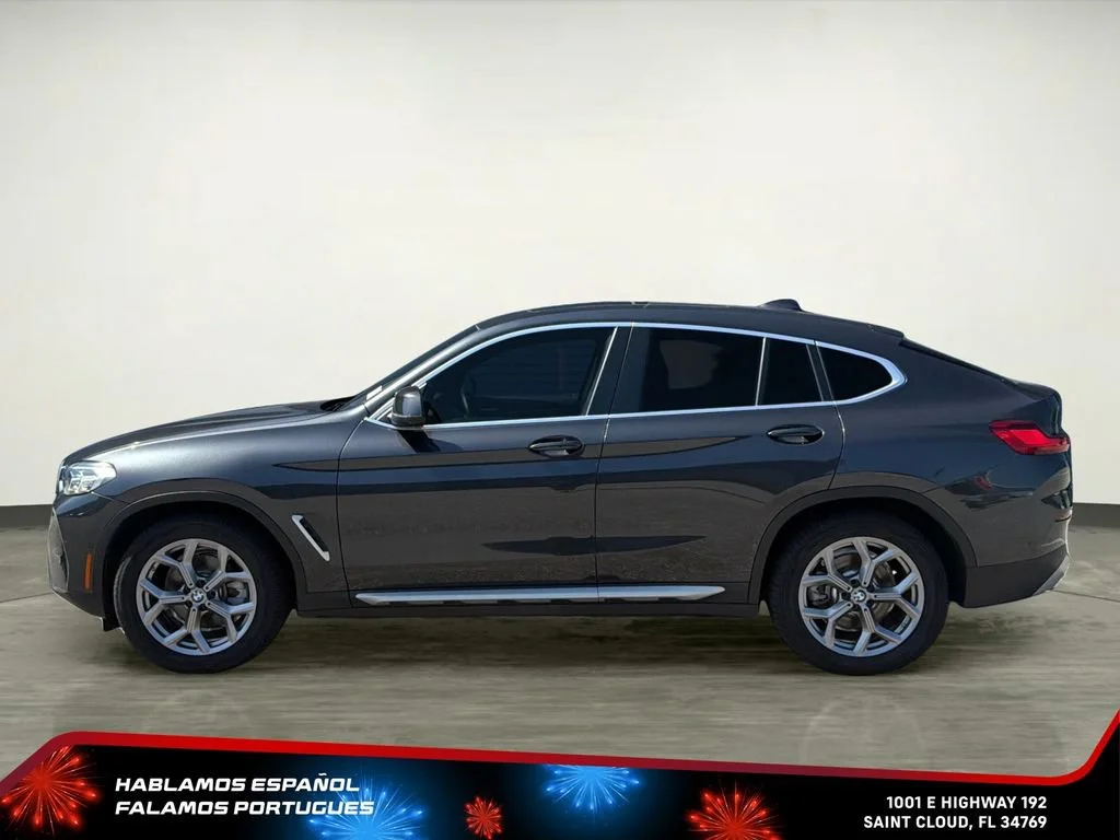 Used 2023  BMW xDrive30i image 3