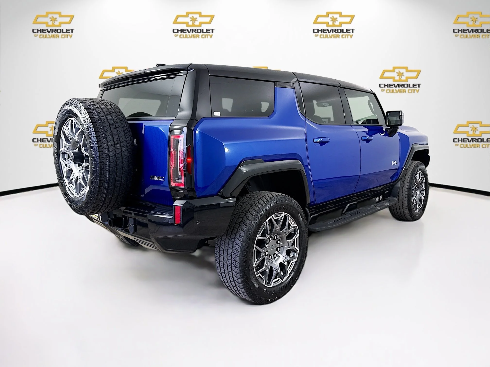 Used 2024 Supernova Metallic (Dark Blue) GMC 3X image 8