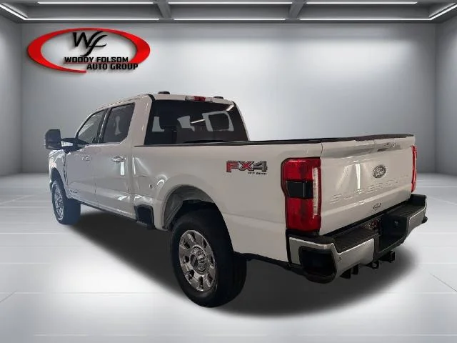 New 2027 Oxford White Ford F-250® Lariat® image 25