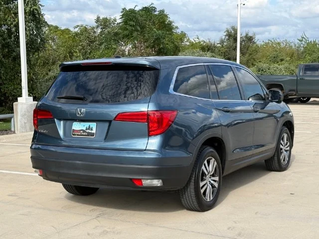 Used 2017 Modern Steel Metallic Honda EX-L image 4