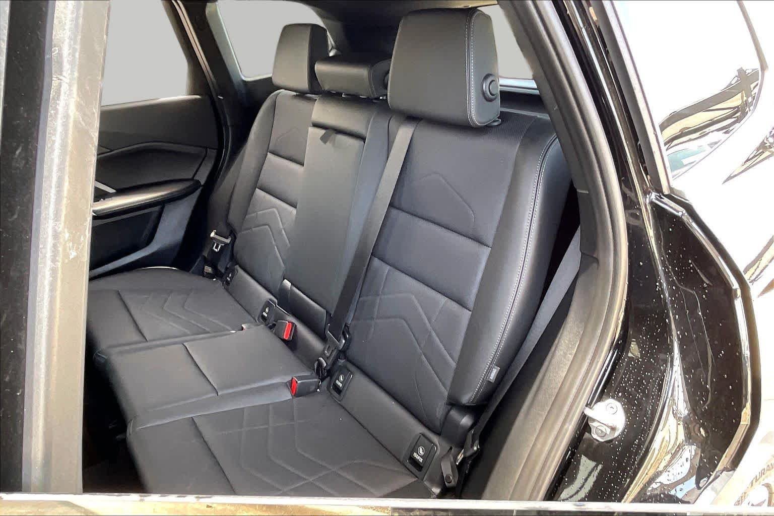 Used 2024 Jet Black BMW xDrive28i image 21