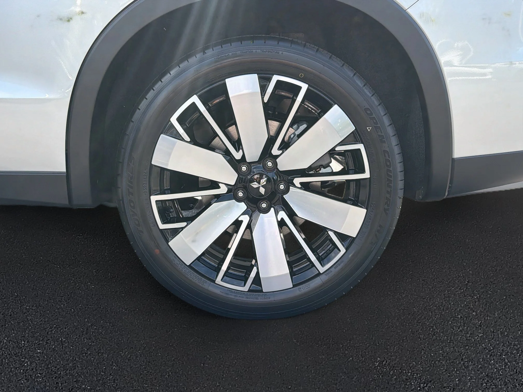 New 2026 Alloy Silver Metallic Mitsubishi SE 1.5T 2WD image 31