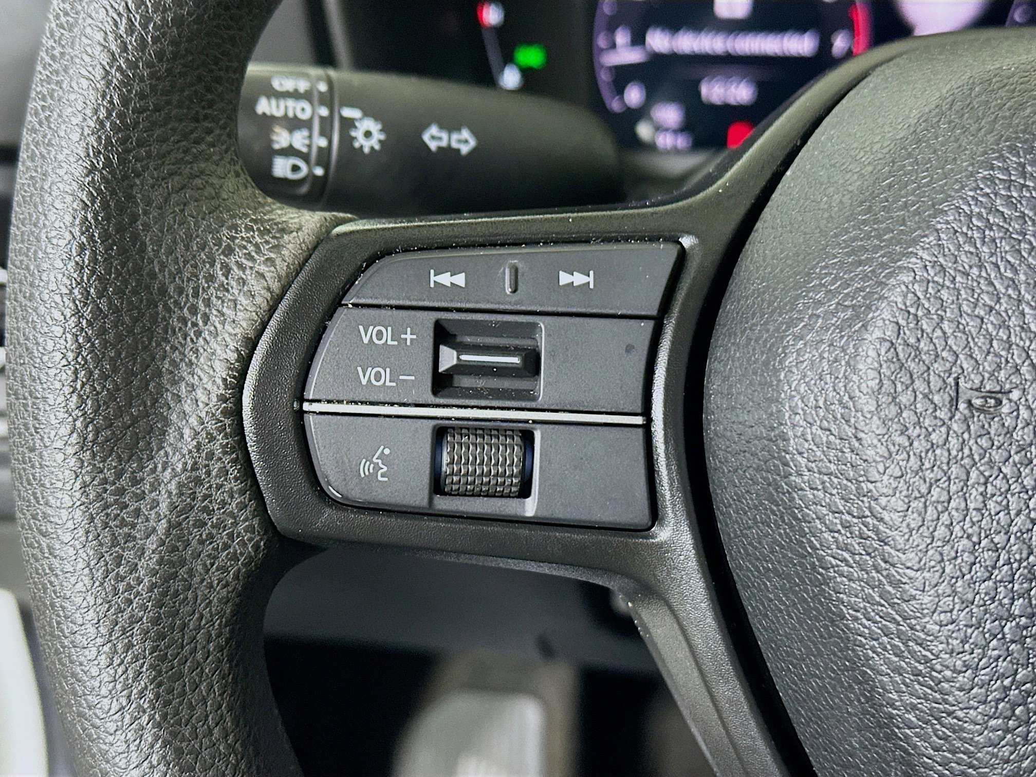 Used 2024 White Honda LX image 15