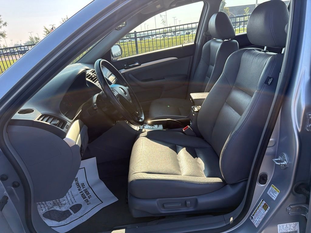Used 2005  Acura Base image 10