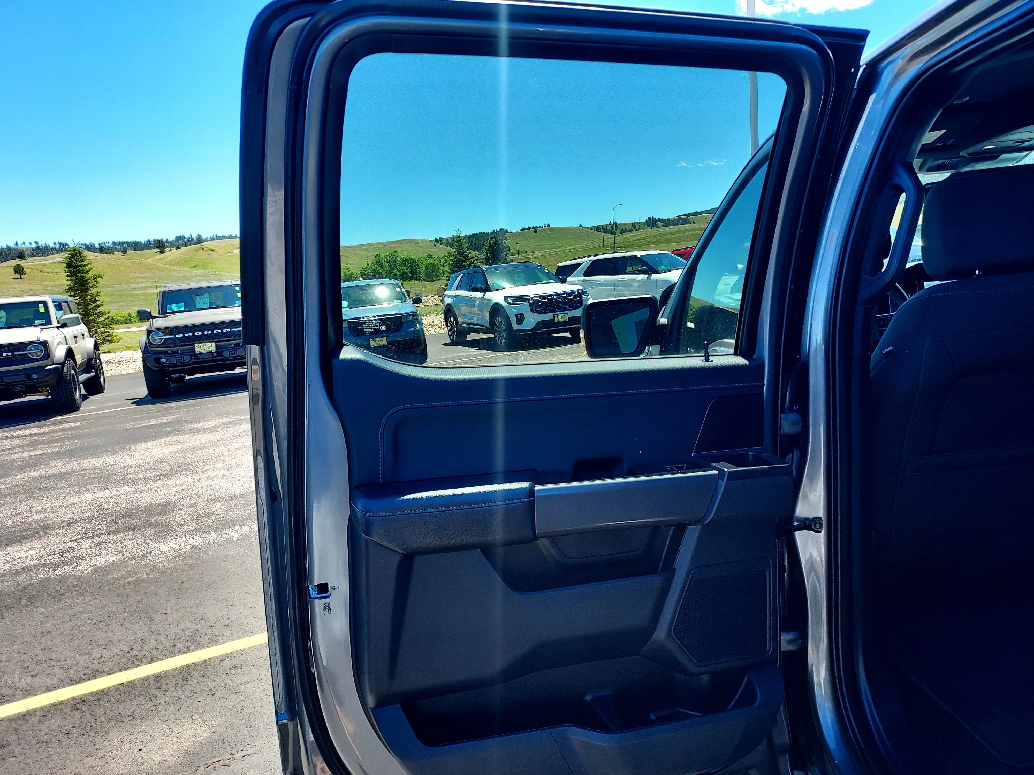 Used 2024 CARBONIZED GRAY Ford XLT image 16