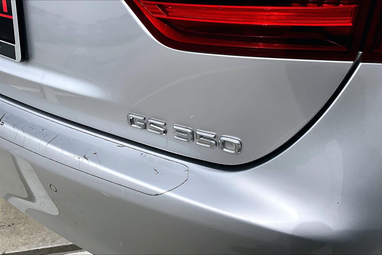 Used 2014 Liquid Platinum Lexus  image 9