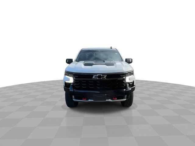 Used 2022  Chevrolet ZR2 image 3