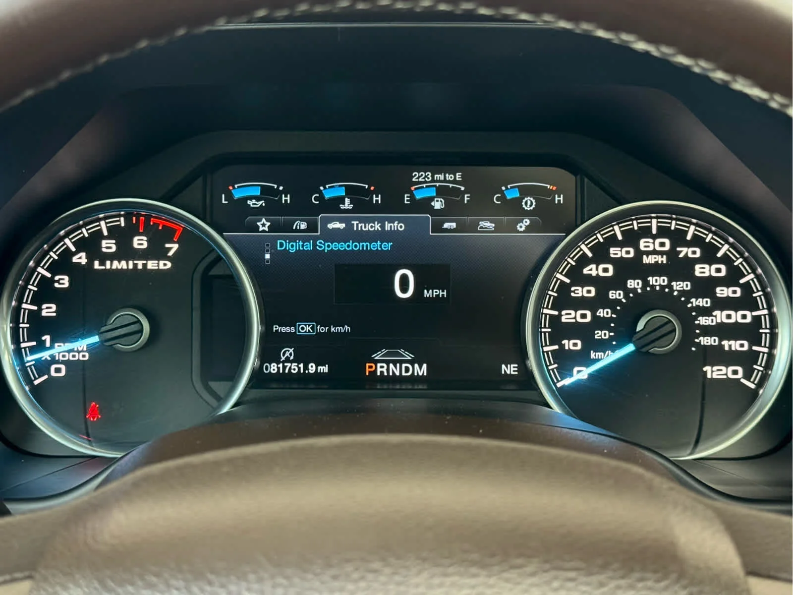 Used 2019  Ford Limited image 16