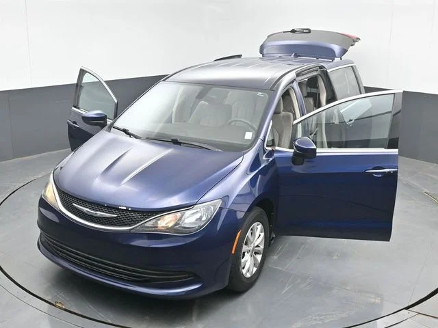 Used 2017 Blue Chrysler Touring image 51