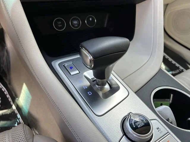 Used 2026 White Genesis 2.5T Prestige image 27