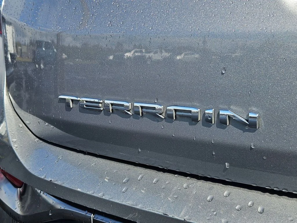 Used 2023 Sterling Metallic GMC AT4 image 27