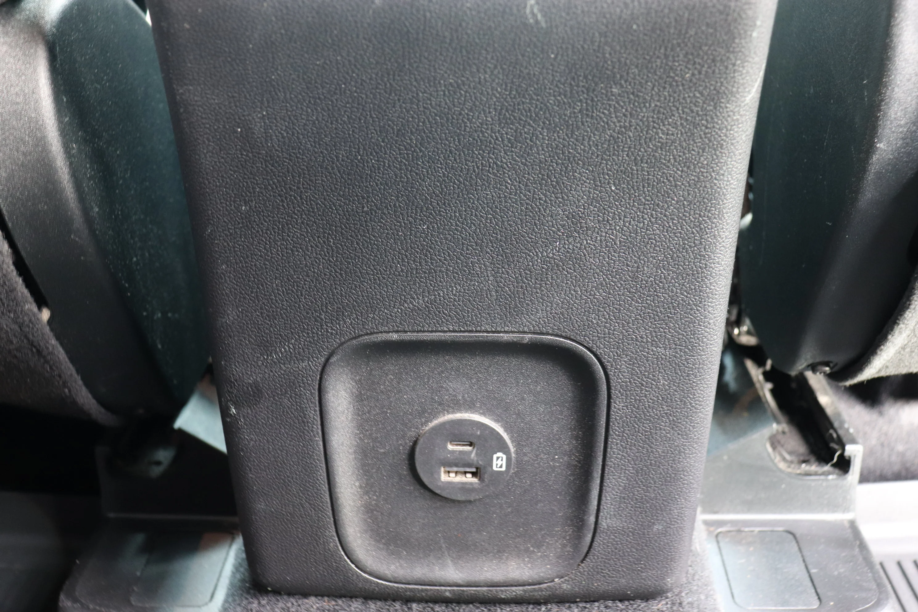 Certified Used 2022 Black Ford SE image 16