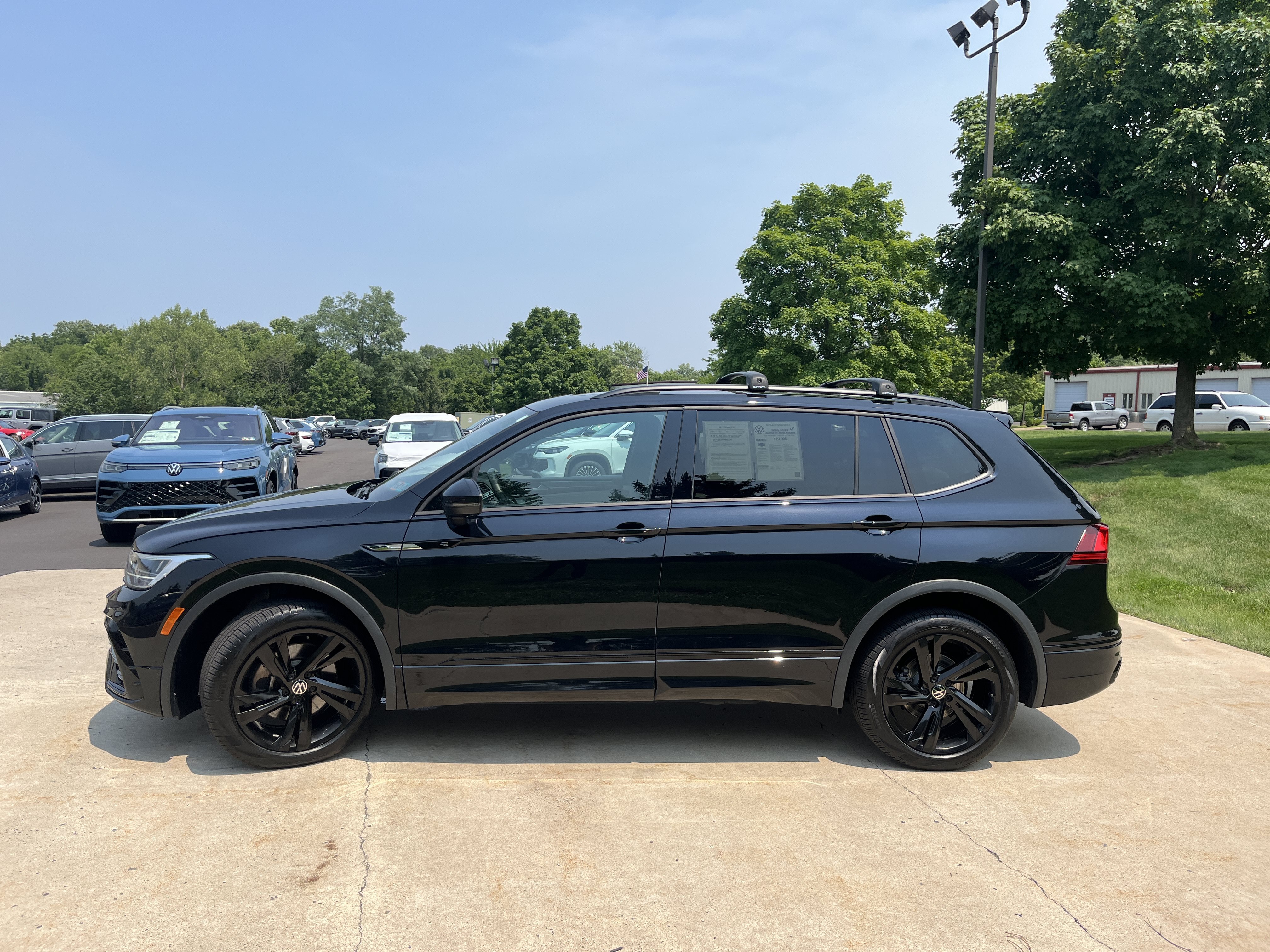 Used 2023 Black Volkswagen SE R-Line Black image 9