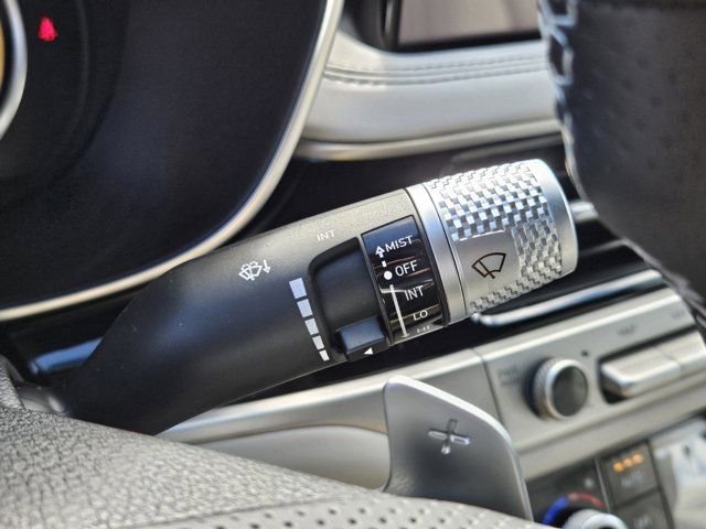 2025 GENESIS G70 Standard - Photo 24