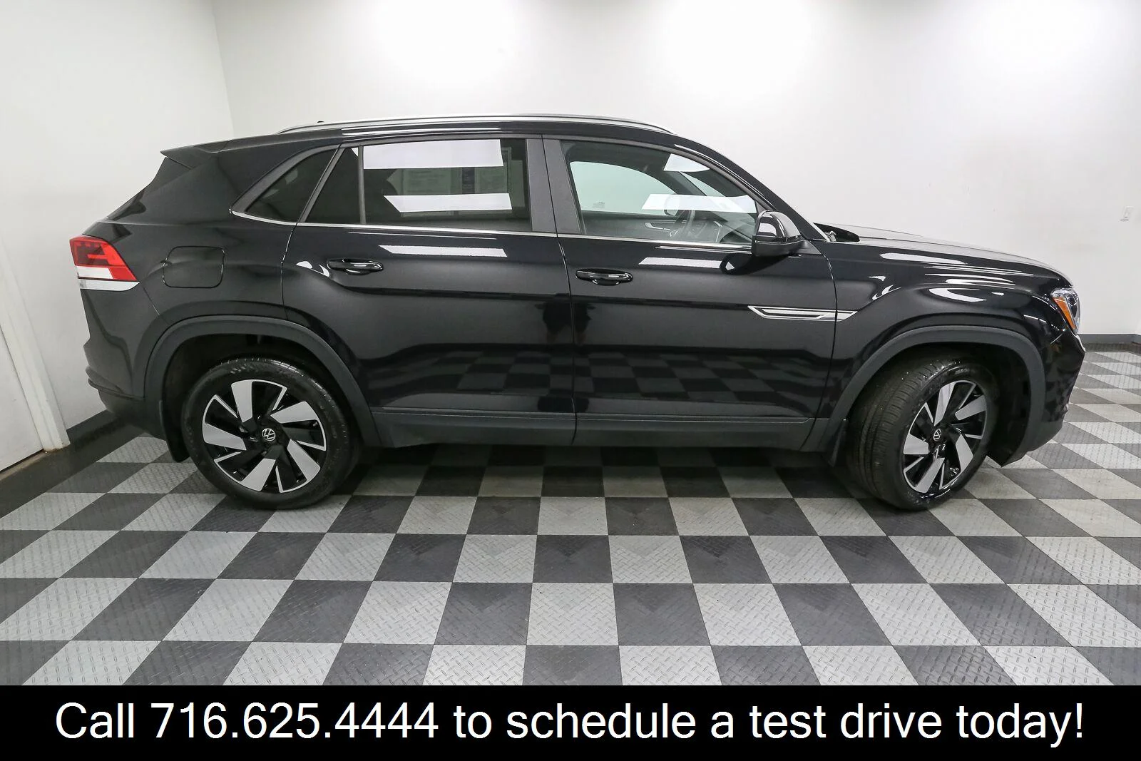 Used 2024 Deep Black Pearl Volkswagen 2.0T SE w/Technology image 9