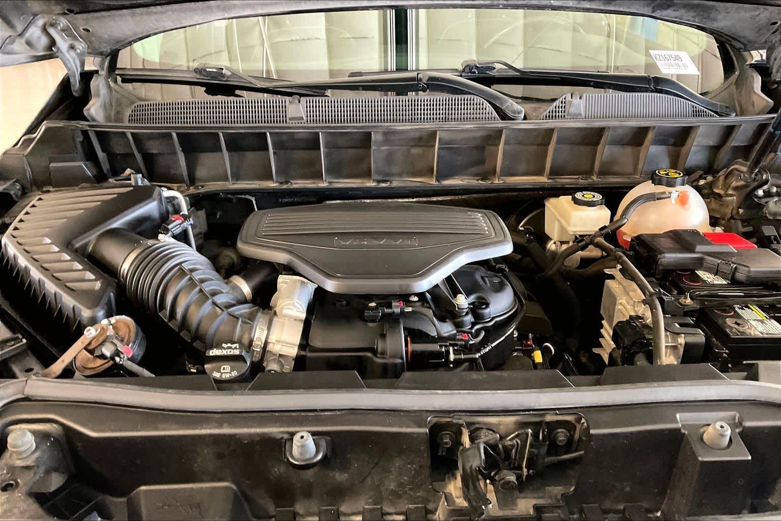 Used 2019 Ebony Twilight Metallic GMC Denali image 27