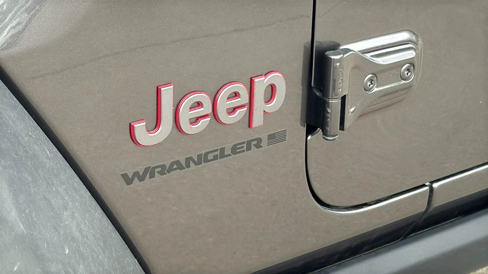 Used 2025 Gray Jeep Rubicon image 7