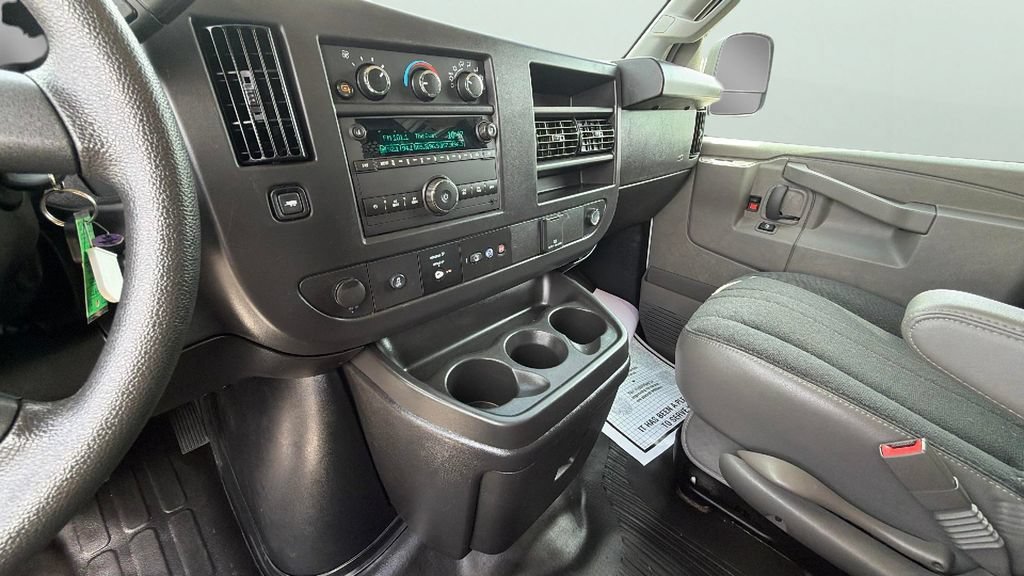 Certified Used 2025 Summit White Chevrolet WT image 19