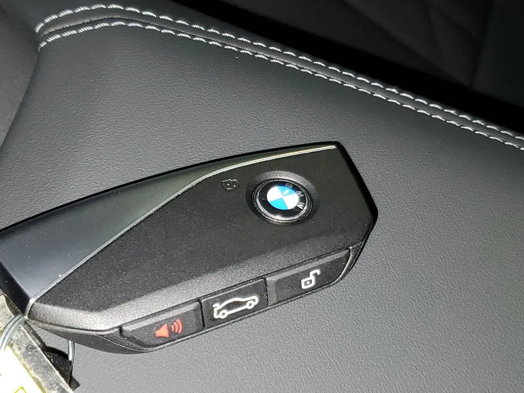 Used 2026 Alpine White BMW 30 xDrive image 26