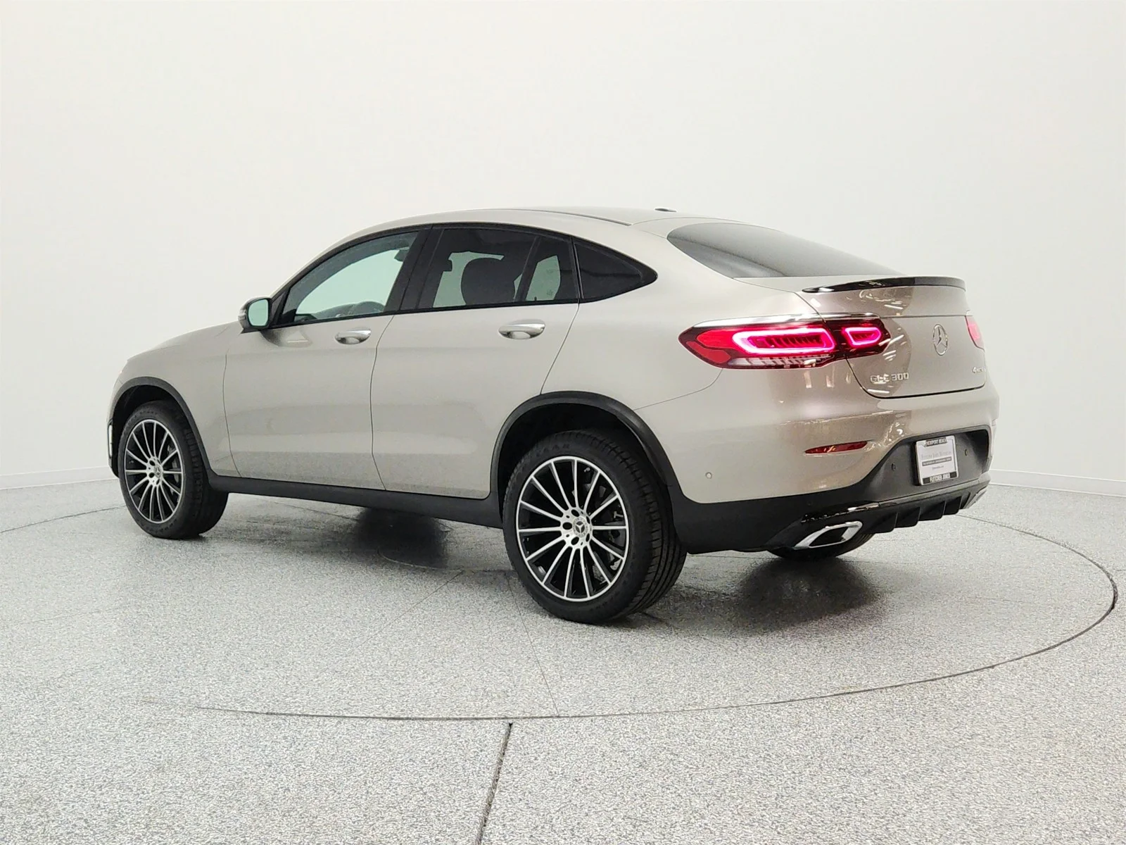Used 2022 Mojave Silver Metallic Mercedes-Benz GLC 300 4MATIC® Coupe image 7
