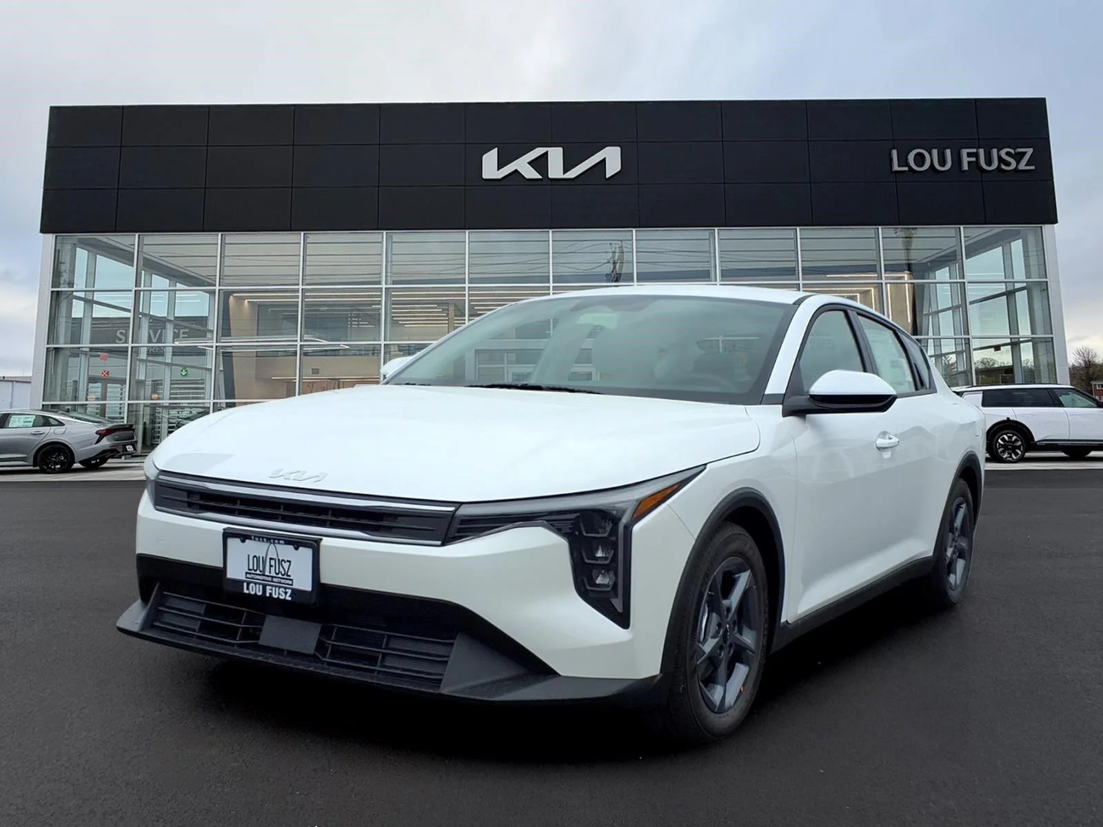 New 2026 Snow White Pearl Kia LXS image 1