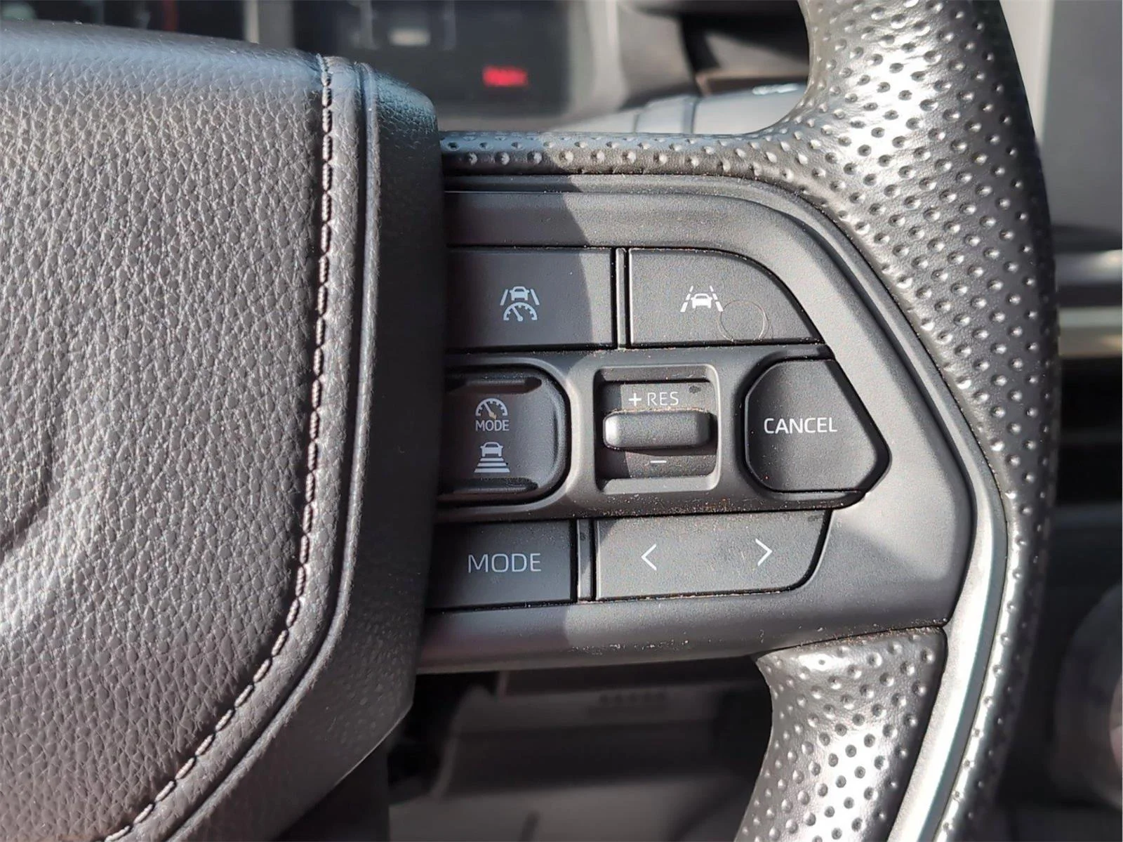 Used 2025 Underground Toyota SR5 image 23