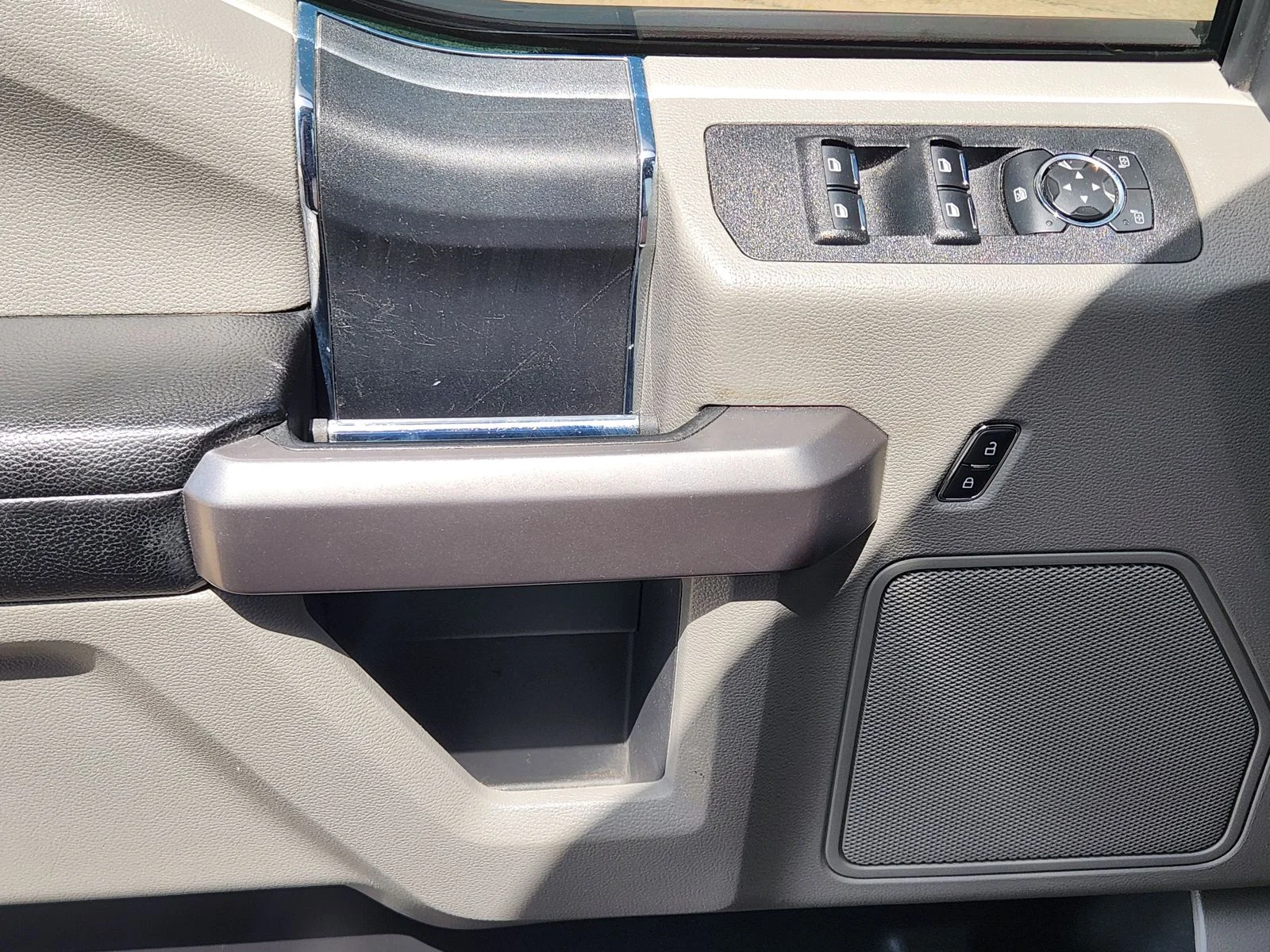 Used 2020 Gray Ford XLT image 22