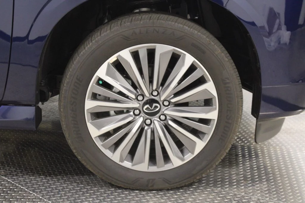 2025 INFINITI QX80 Luxe 4WD - Photo 16