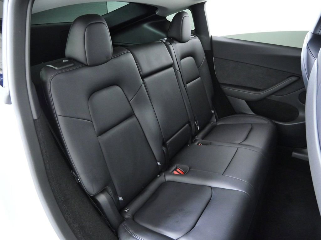 Used 2025  Tesla Long Range image 25