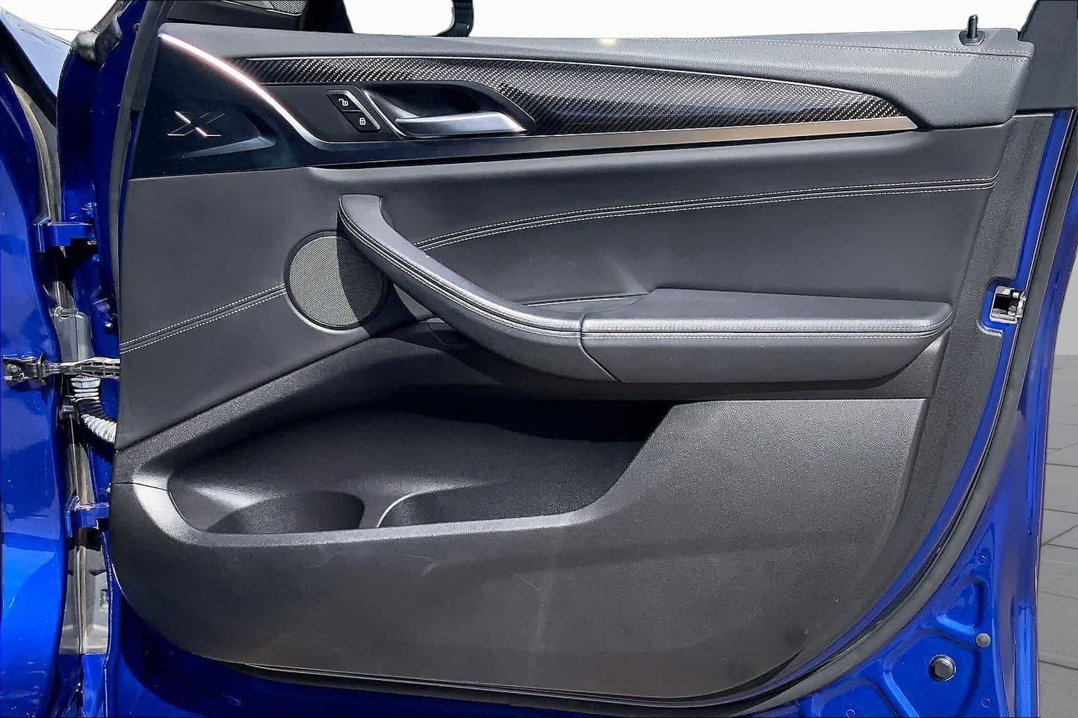 Used 2022 Marina Bay Blue Metallic BMW  image 23