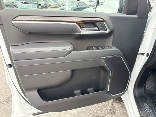 New 2026 Summit White GMC Elevation image 12