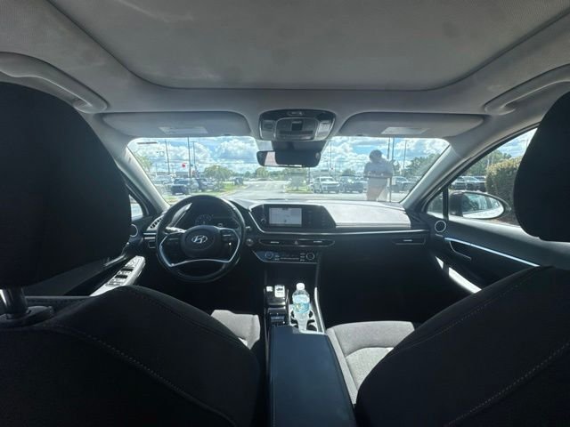 Used 2023 White Hyundai SEL image 19