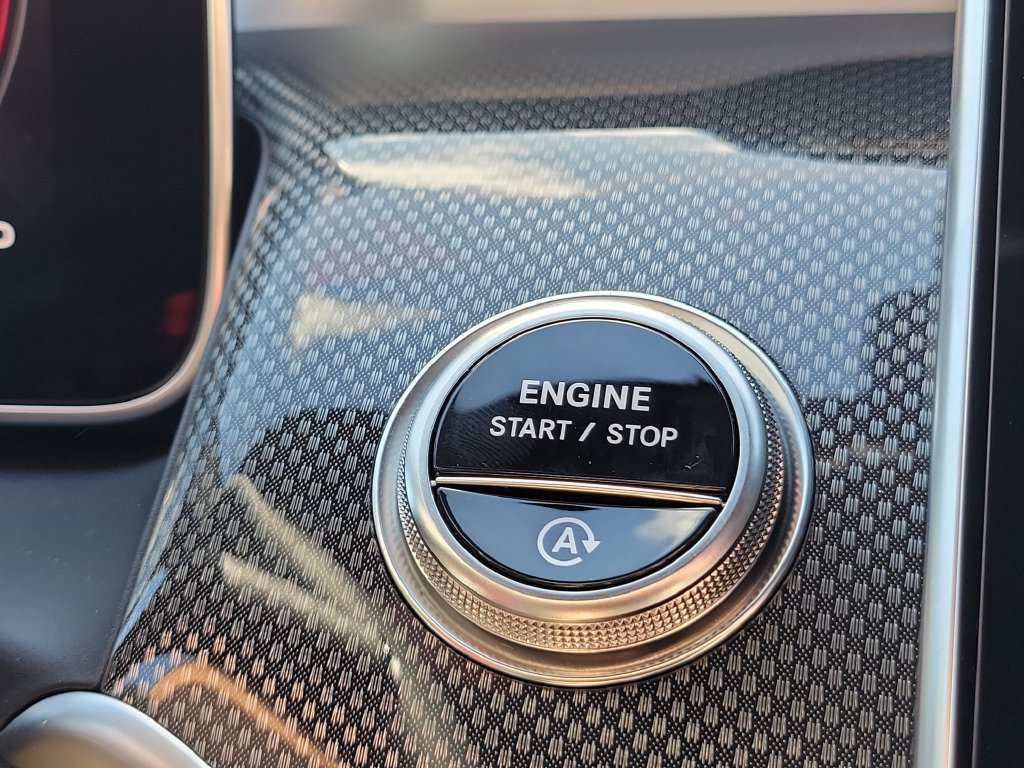 New 2026 MANUFAKTUR Alpine Grey Mercedes-Benz GLC 300 image 27