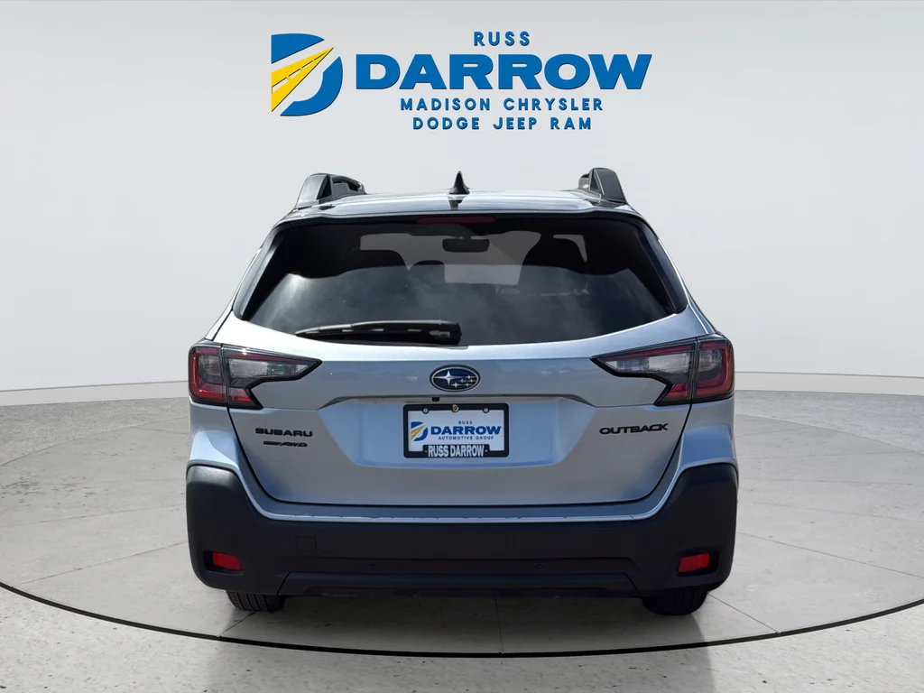 Used 2025 Silver Subaru Onyx Edition image 4