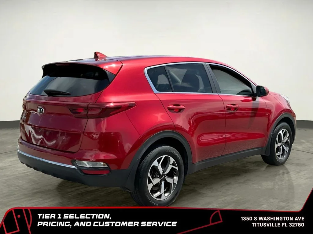 Used 2022 Red Kia LX image 12