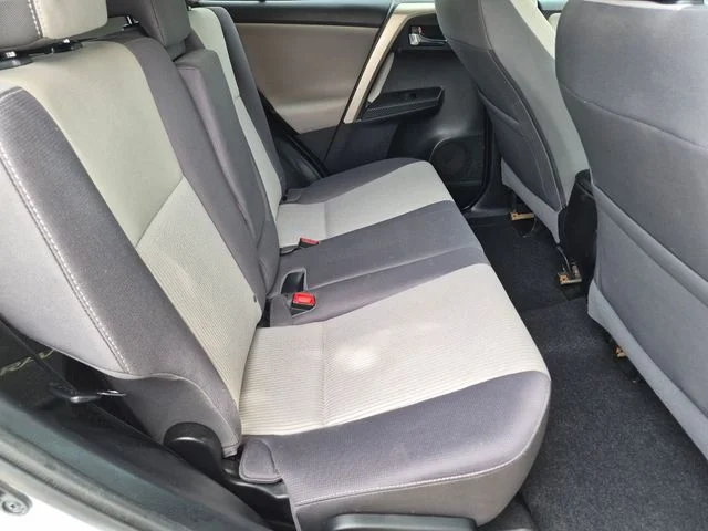 Used 2015 White Toyota XLE image 22