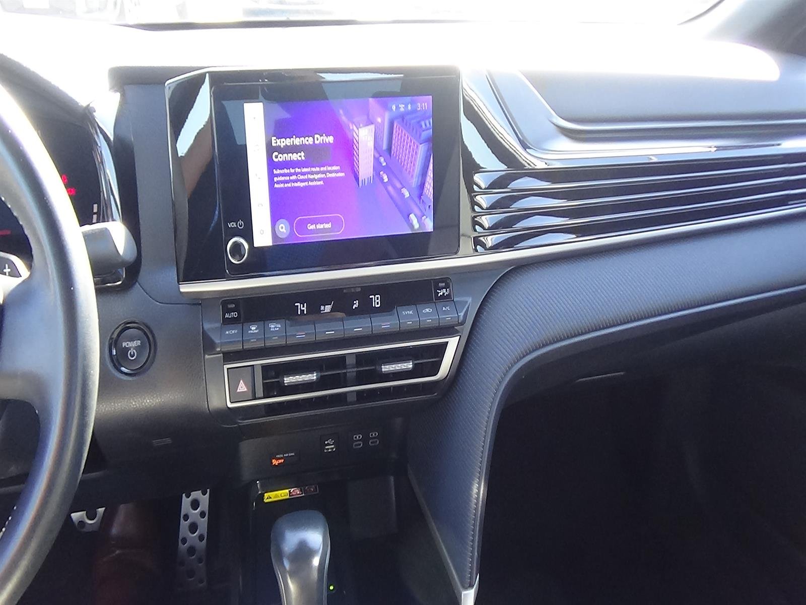 Used 2025 Ice Cap Toyota SE image 22