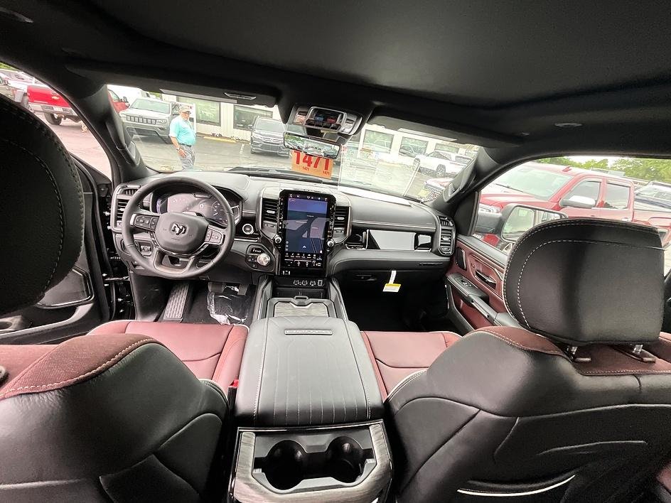 New 2026 Diamond Black Crystal Pearl-Coat Exterior Paint RAM Limited image 37