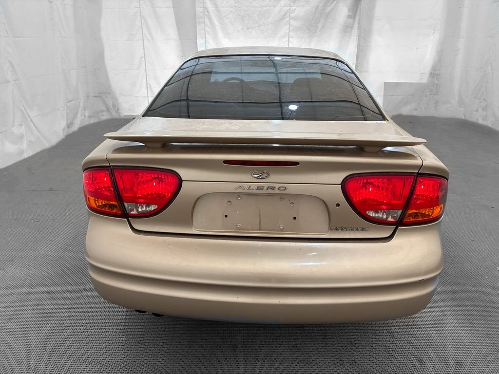 Used 2004 Beige Oldsmobile GL1 image 5