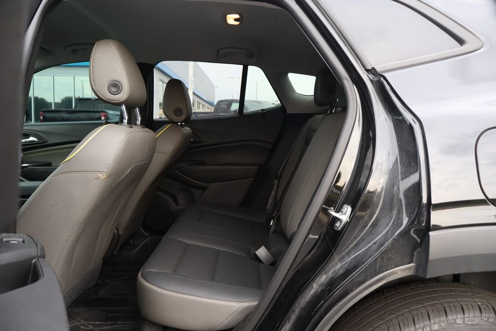 Used 2024 Mosaic Black Metallic Chevrolet ACTIV image 30