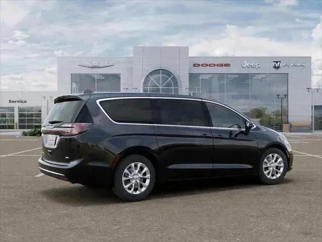 New 2026 Diamond Black Crystal Pearl-Coat Exterior Paint Chrysler Select image 57